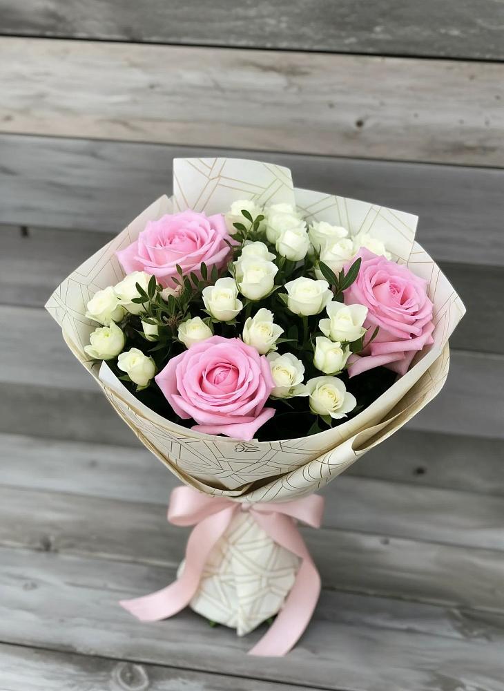 Букет цветов из: Розы в Али-Бердуковском