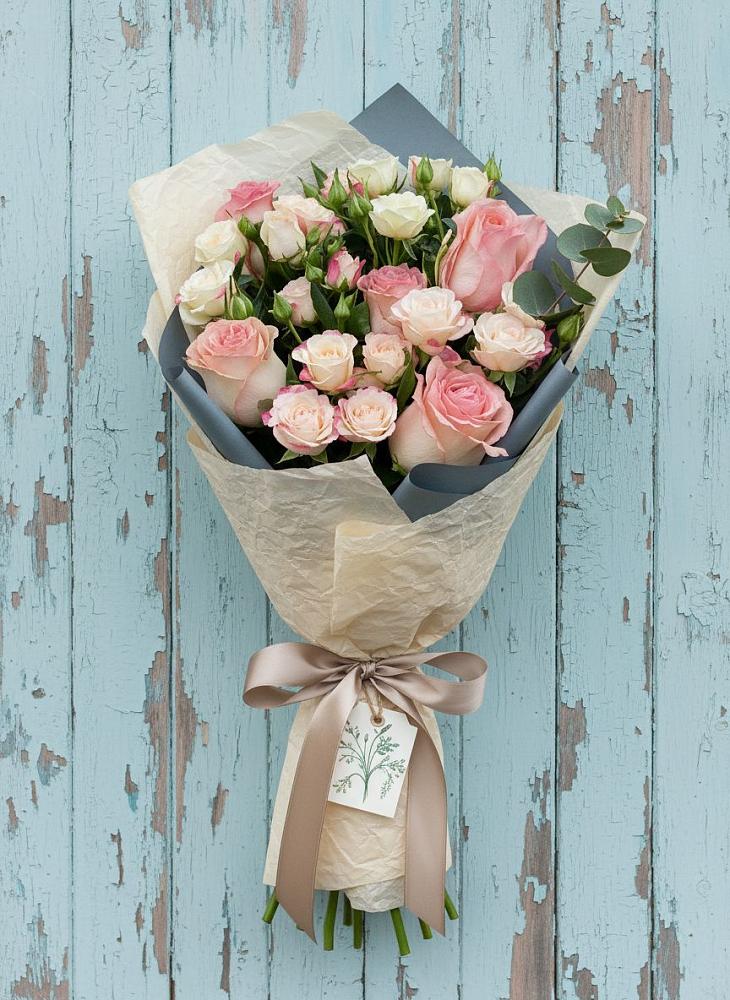 Букет цветов из: Розы в Али-Бердуковском