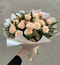 Букет Кремовые розы Латте в Али-Бердуковском