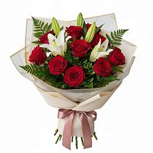 Букет цветов из:  Лилии и Розы в Али-Бердуковском