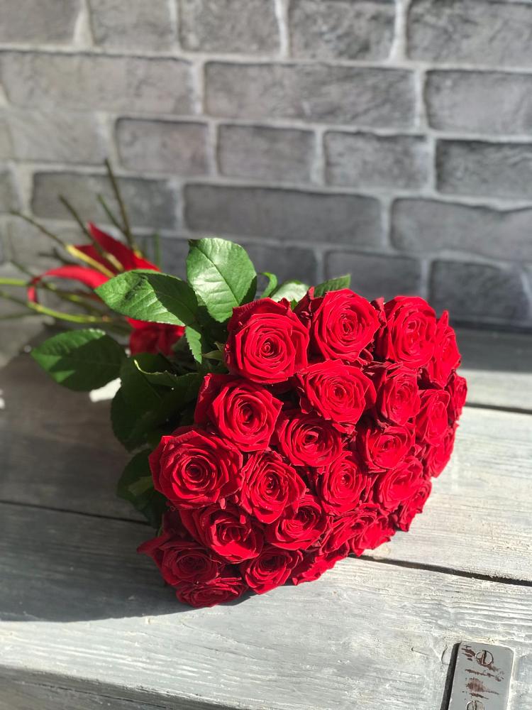 Букет Красные розы Фридом в Али-Бердуковском