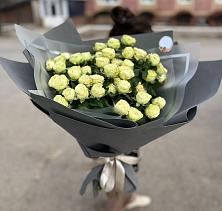 Букет Белые кустовые розы Солинеро в Али-Бердуковском