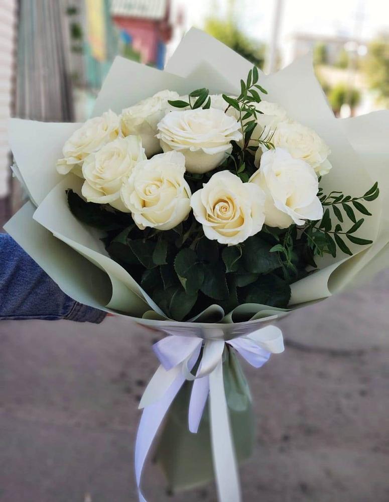 Букет Белые розы Проуд в Али-Бердуковском