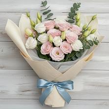 Букет цветов из:  Лизиантусы в Али-Бердуковском