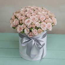 Цветочная композиция из Розы в шляпной коробке в Али-Бердуковском