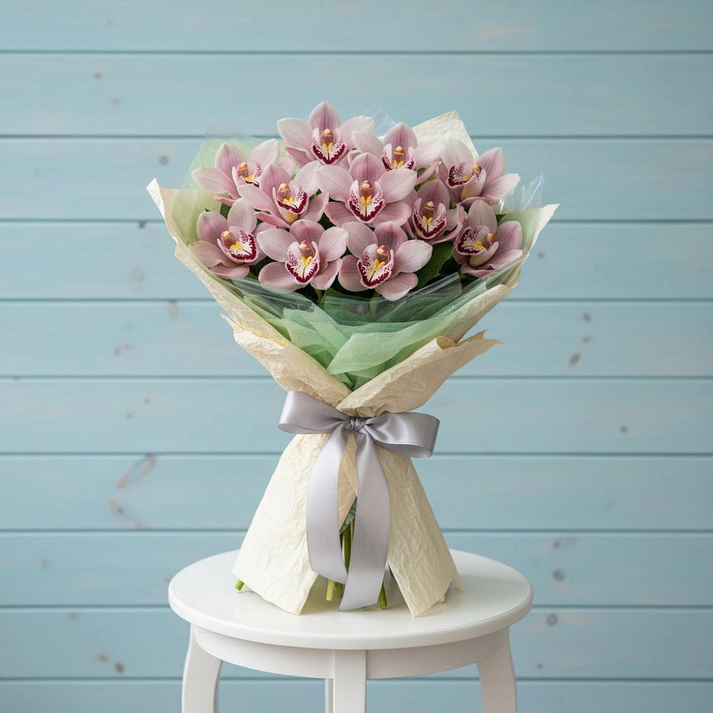 Букет цветов из: Орхидеи и Розы в Али-Бердуковском