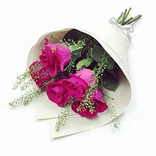 Букет цветов из:  Розы в Али-Бердуковском