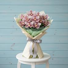 Букет цветов из:  Орхидеи и Розы в Али-Бердуковском