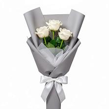 Букет 3 белые розы в Али-Бердуковском