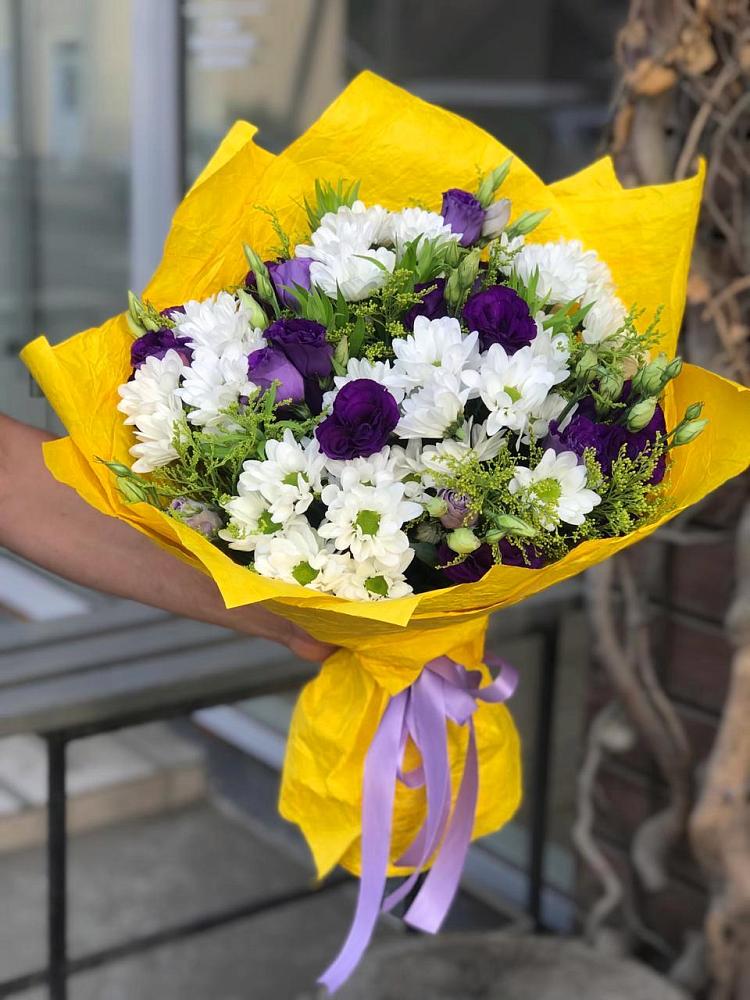 Букет цветов из: Ирисы, Хризантемы и Ромашки в Али-Бердуковском