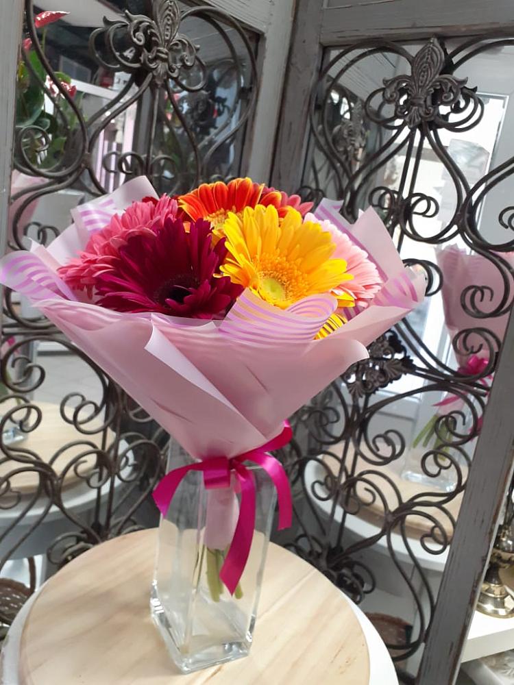 Букет цветов из: Герберы в Али-Бердуковском