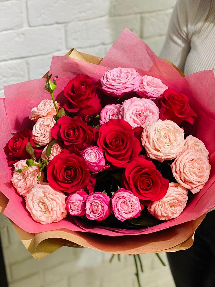 Букет цветов из: Розы в Али-Бердуковском