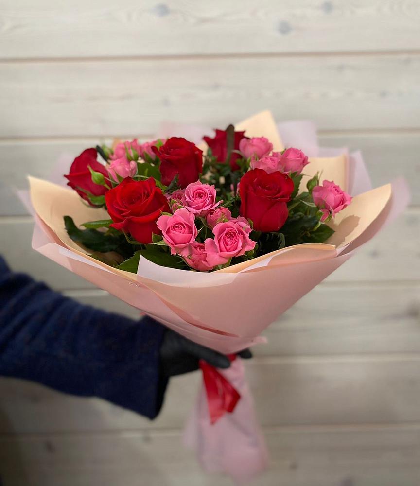 Букет цветов из: Розы в Али-Бердуковском