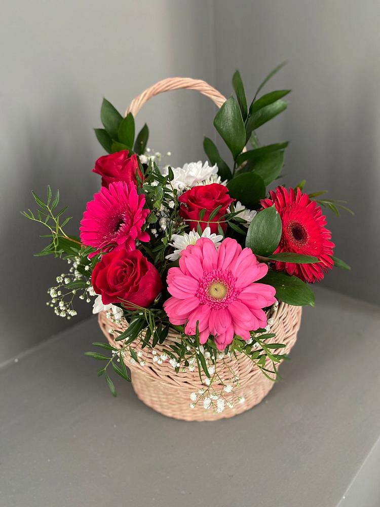 Цветочная композиция из Розы, Хризантемы и Герберы в корзине в Али-Бердуковском