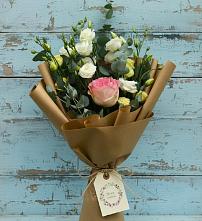 Букет цветов из:  Розы и Лизиантусы в Али-Бердуковском