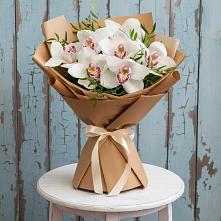 Букет цветов из:  Орхидеи и Розы #REPLACE_PRED# Али-Бердуковском